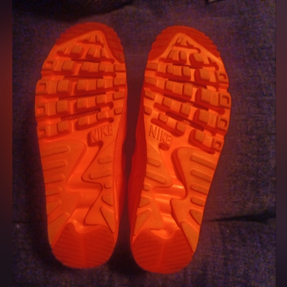 Nike Air Max 90 Ultra BR Sneakers in Total Crimson Size 9.5 EUC - Picture 4 of 5